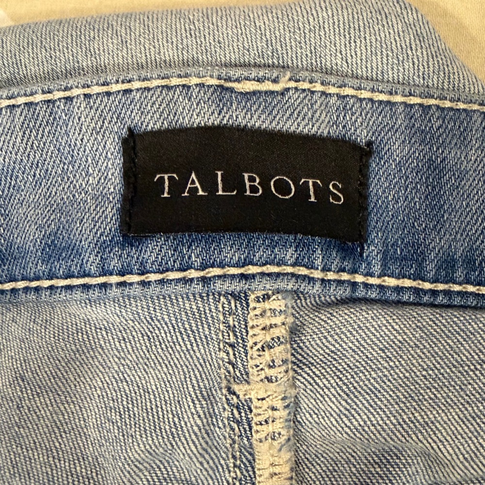 Talbots Straight Leg Crop Jean Womens 10P Light Wash Capri Stretch Denim Classic - Picture 3 of 14